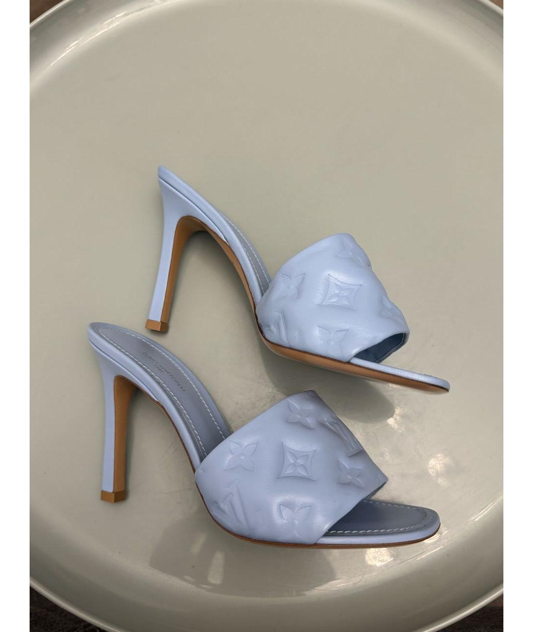 LOUIS VUITTON Голубые кожаные мюли, фото 2