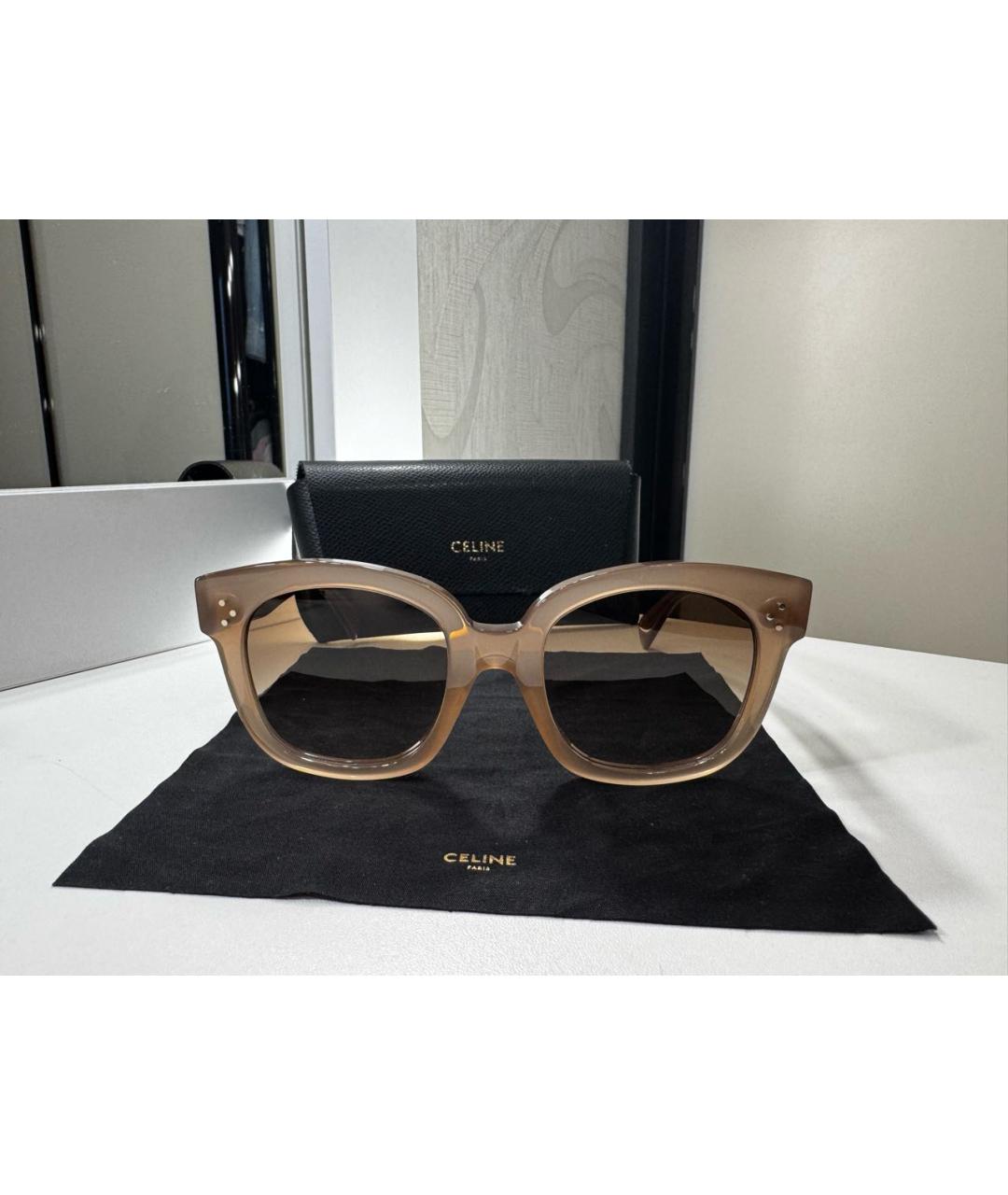CELINE Бежевые пластиковые солнцезащитные очки, фото 7