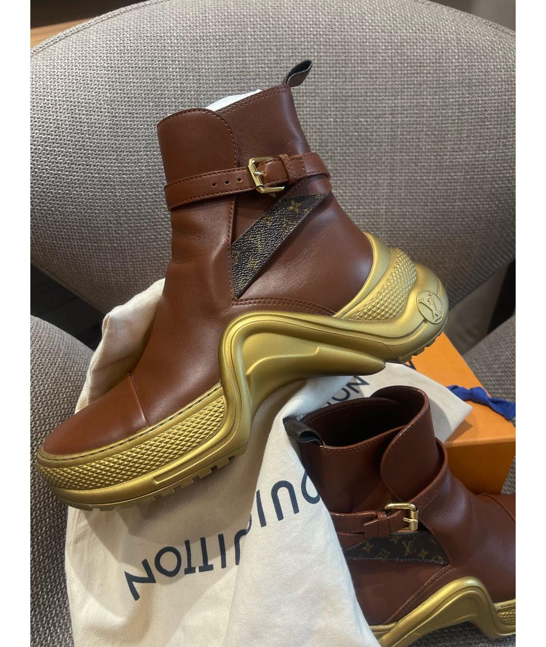 LOUIS VUITTON Коричневые кожаные кроссовки, фото 3