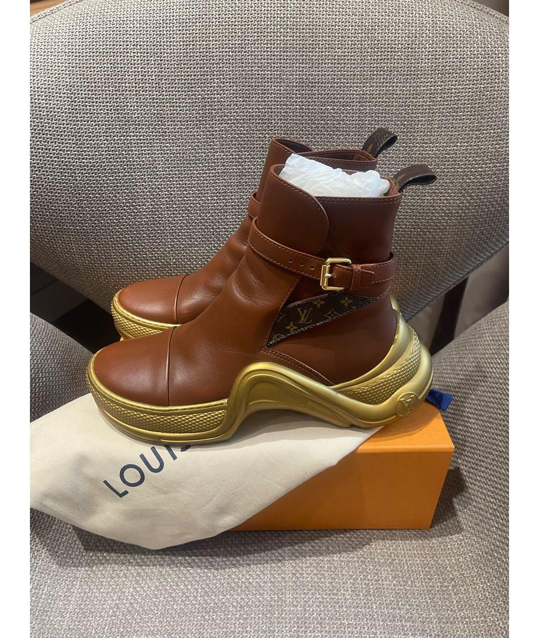 LOUIS VUITTON Коричневые кожаные кроссовки, фото 4