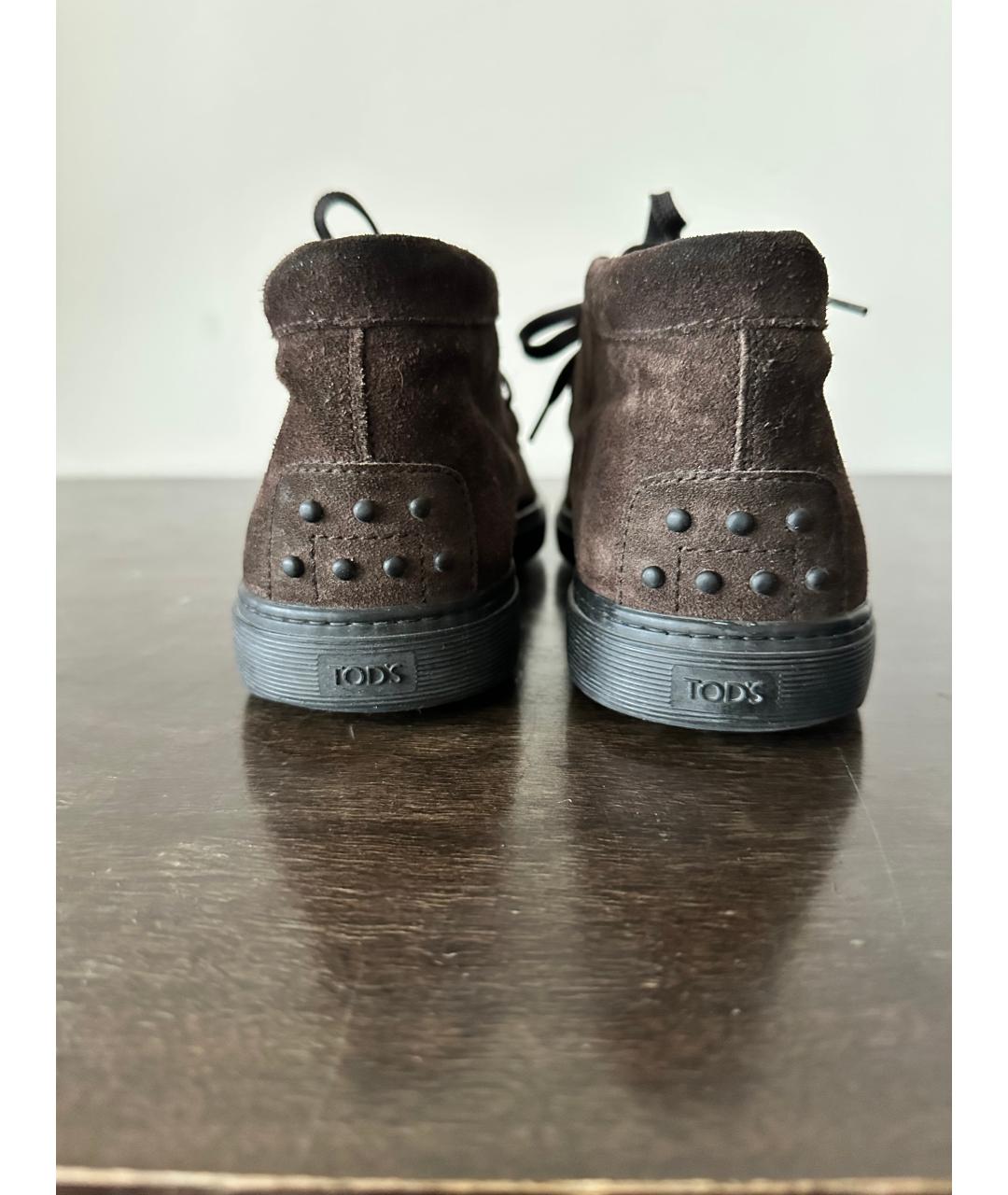 TOD'S Коричневые замшевые низкие ботинки, фото 4