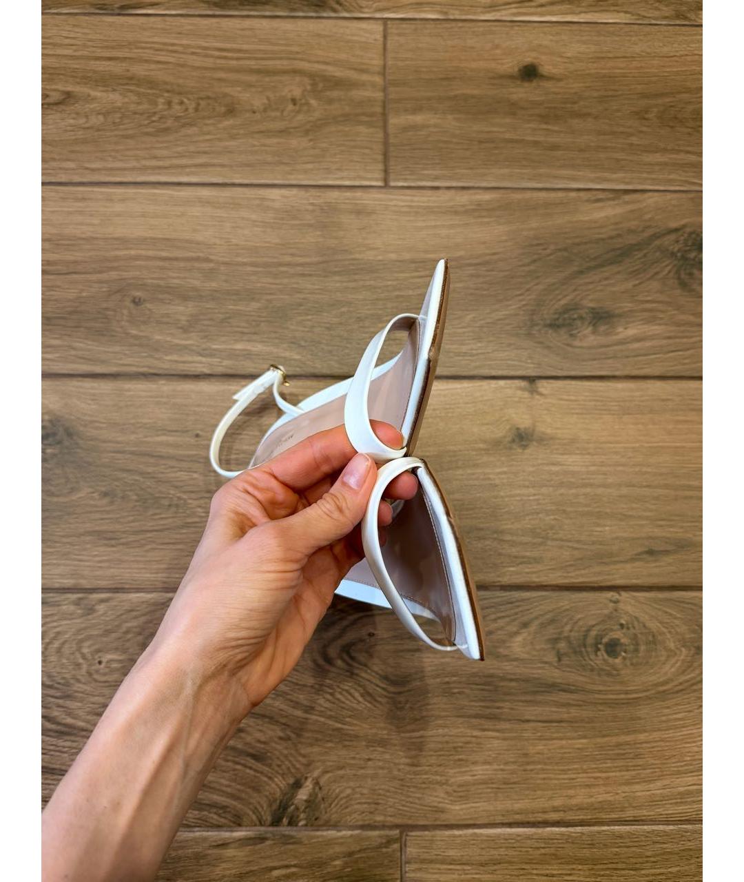 GIANVITO ROSSI Белые босоножки из лакированной кожи, фото 4