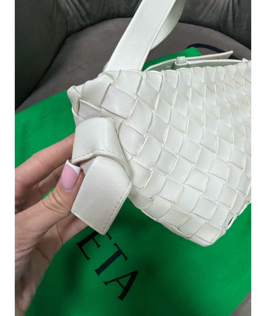 BOTTEGA VENETA Белая кожаная сумка через плечо, фото 6