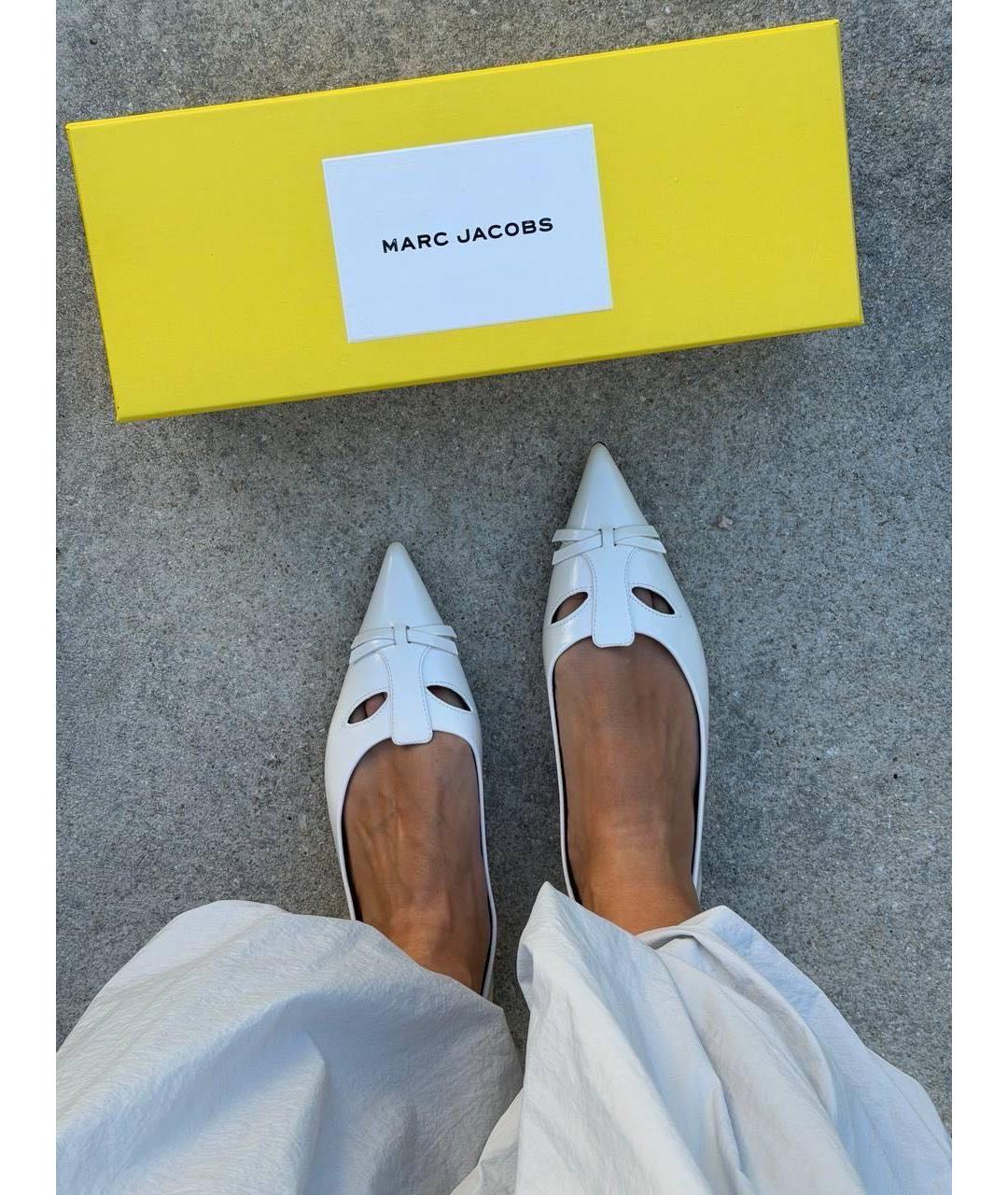 MARC JACOBS Белые балетки из лакированной кожи, фото 6