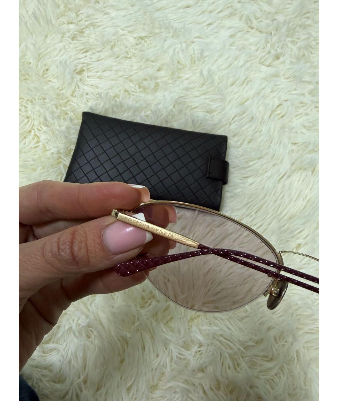 BOTTEGA VENETA Золотые металлические солнцезащитные очки, фото 3