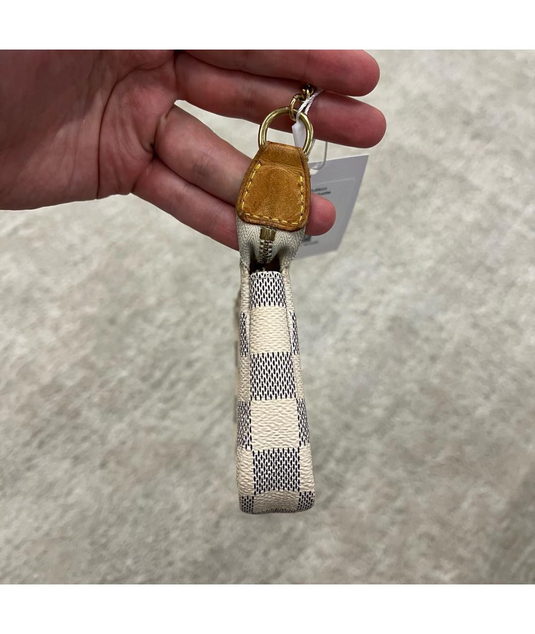 LOUIS VUITTON Бежевая кожаная сумка с короткими ручками, фото 3