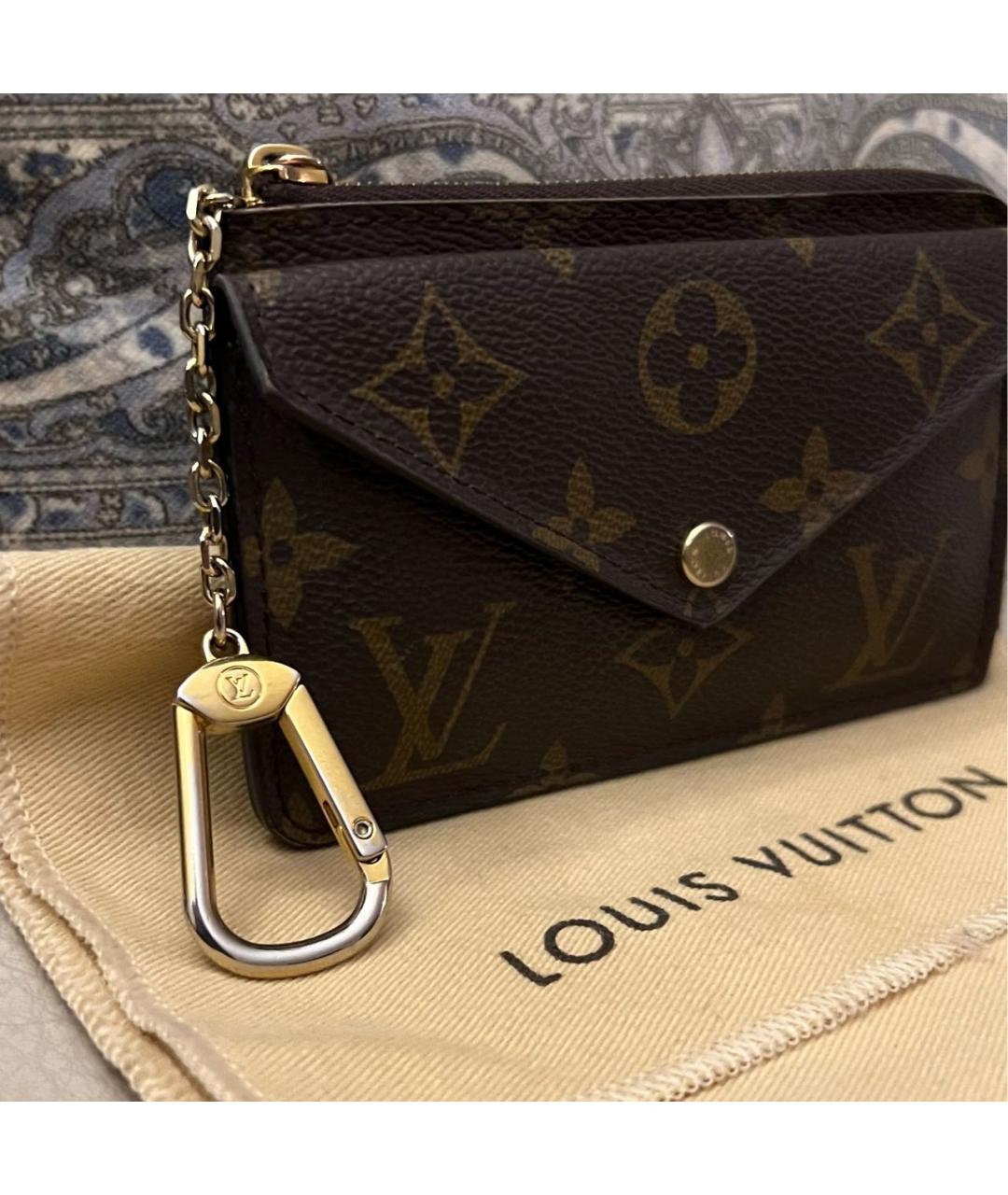 LOUIS VUITTON Коричневый кардхолдер, фото 5
