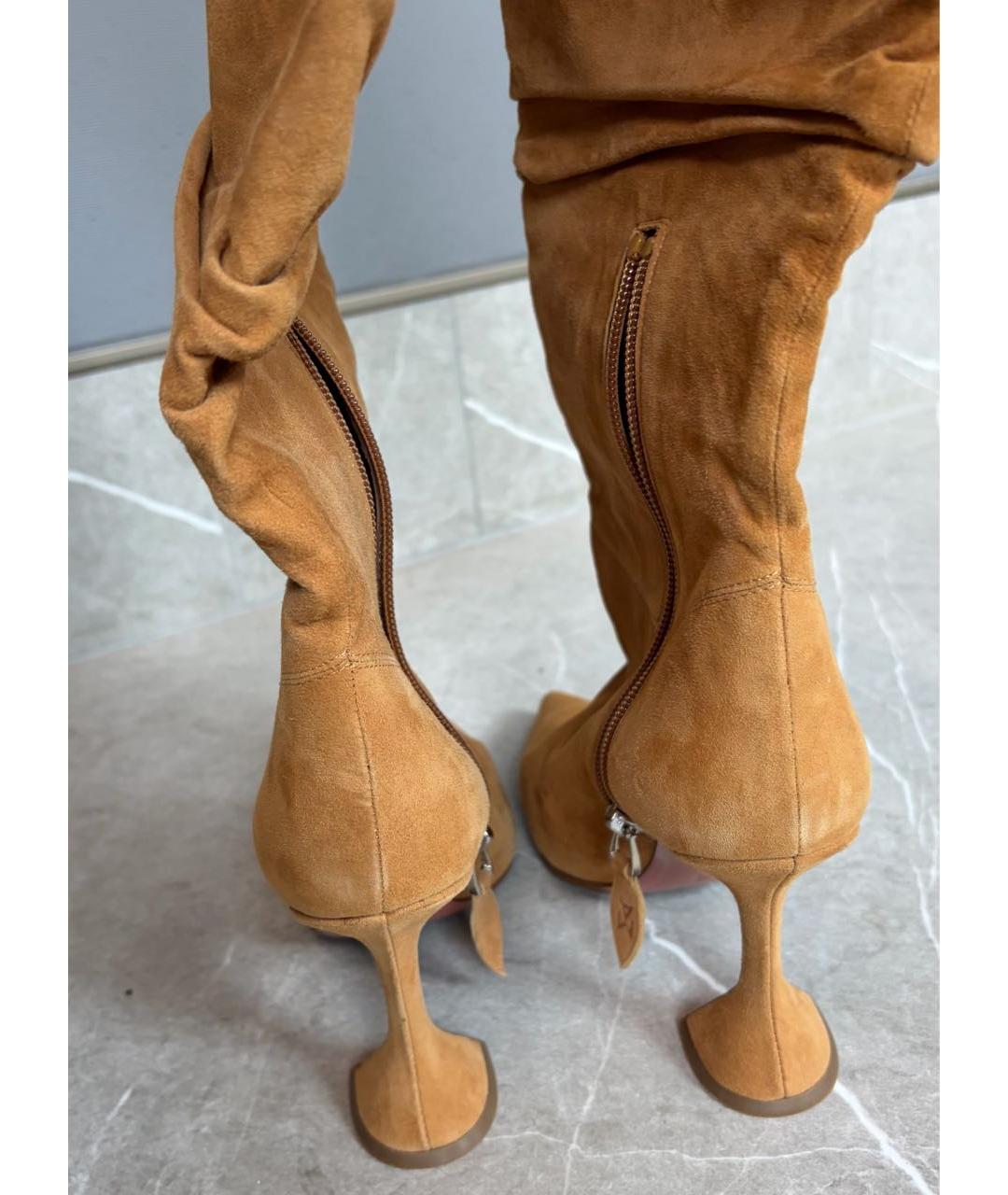 Amina Muaddi Коричневые замшевые ботфорты, фото 4