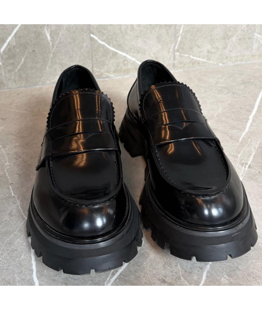 ALEXANDER MCQUEEN Черные лоферы из лакированной кожи, фото 2