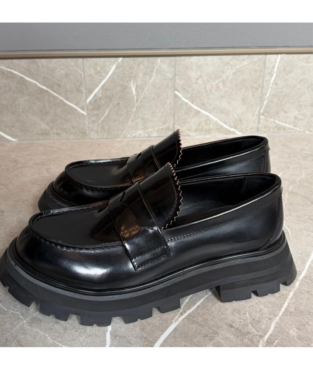ALEXANDER MCQUEEN Черные лоферы из лакированной кожи, фото 7