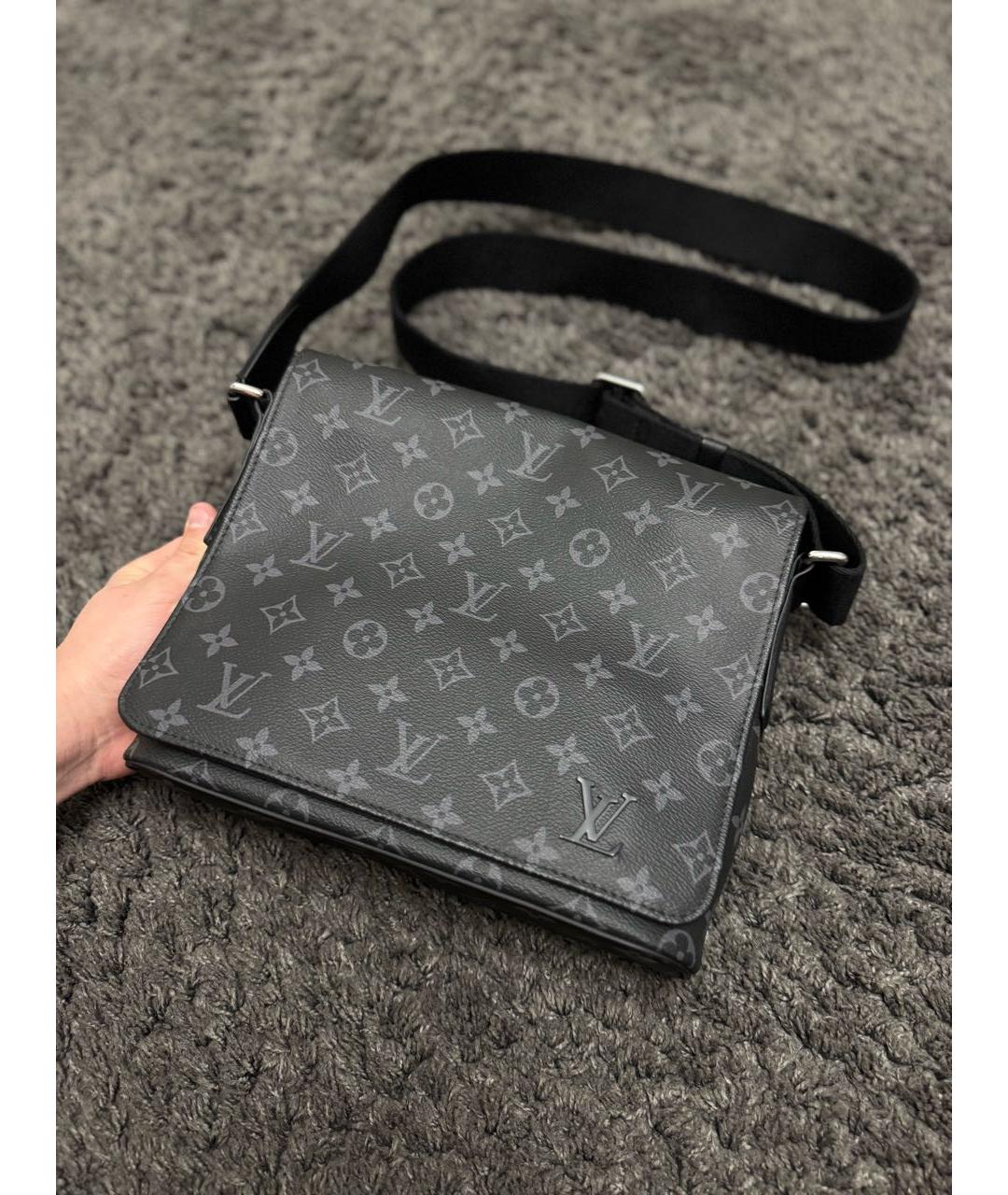 LOUIS VUITTON Антрацитовая барсетка, фото 2