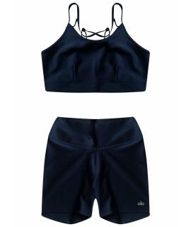 ALO YOGA Спортивные костюмы