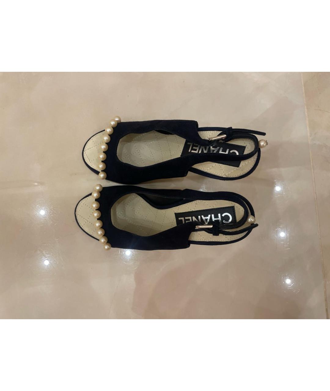 CHANEL Темно-синие замшевые босоножки, фото 3