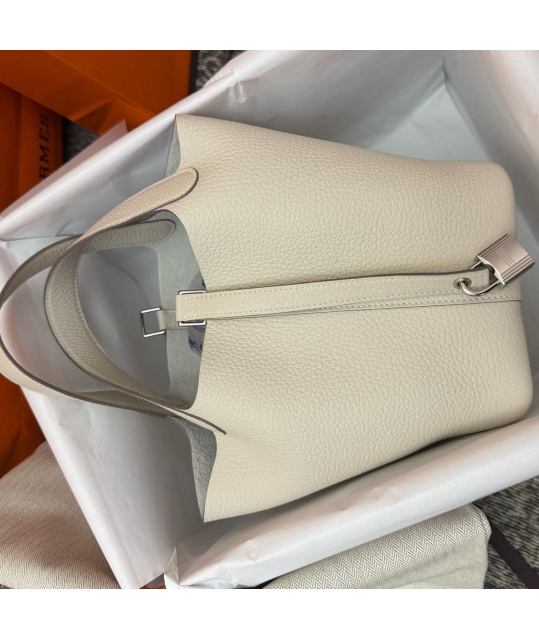 HERMES Бежевая кожаная сумка с короткими ручками, фото 2