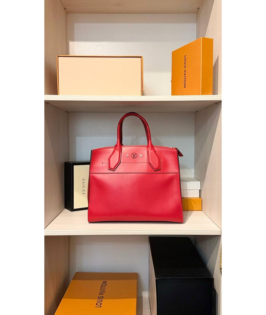 LOUIS VUITTON Красная кожаная сумка через плечо, фото 5