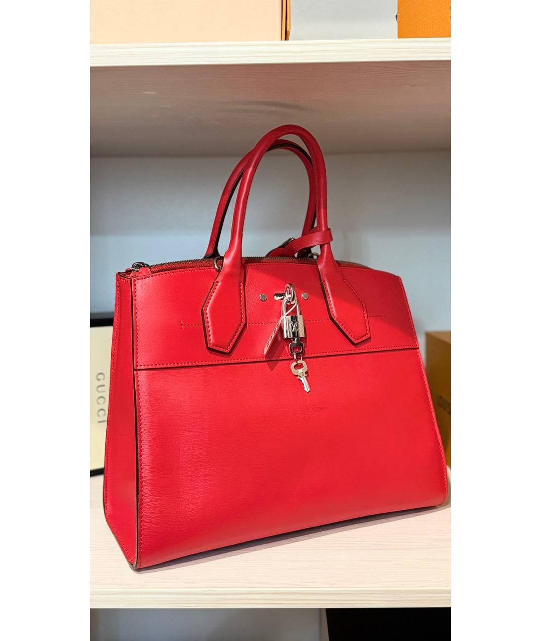 LOUIS VUITTON Красная кожаная сумка через плечо, фото 7