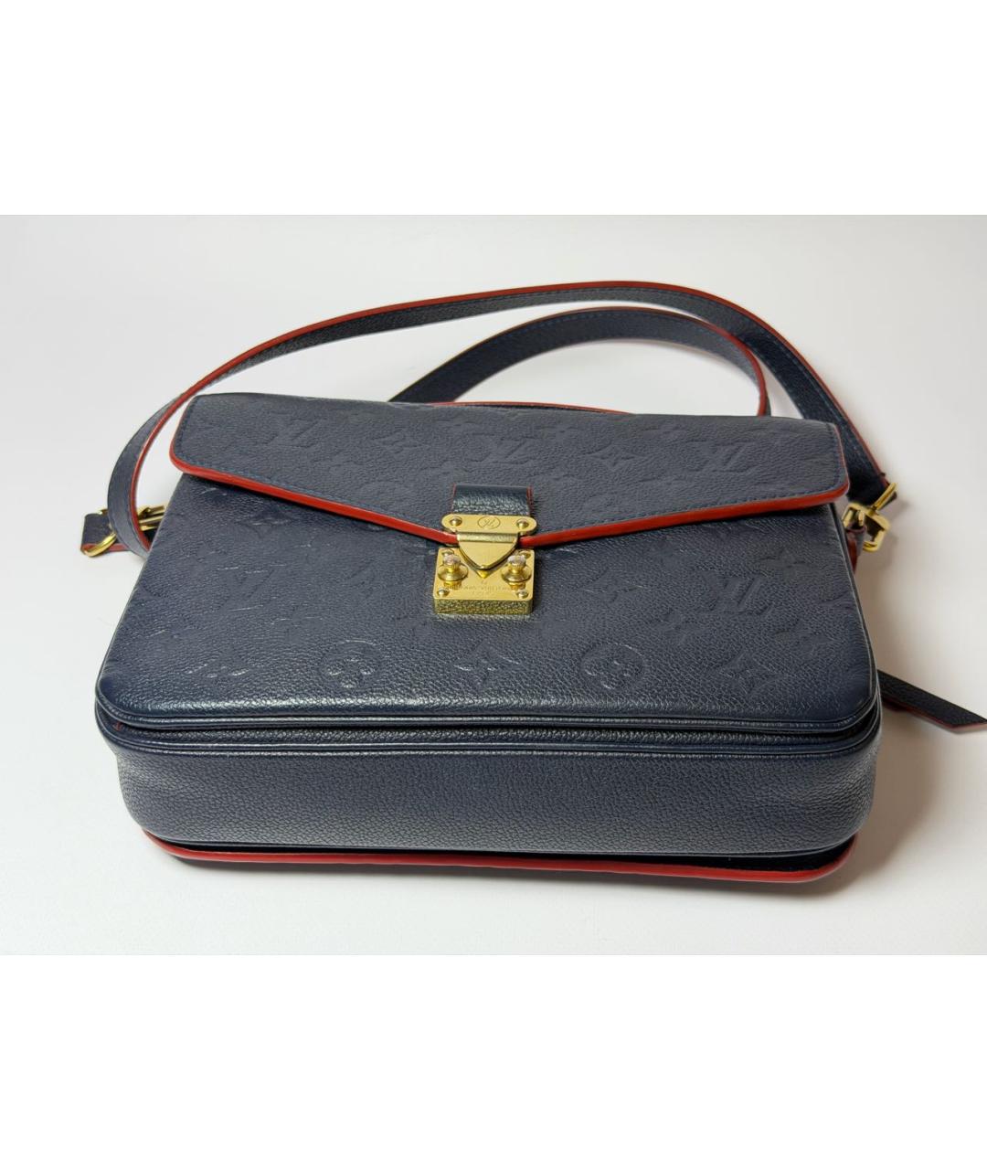 LOUIS VUITTON Темно-синяя кожаная сумка через плечо, фото 5