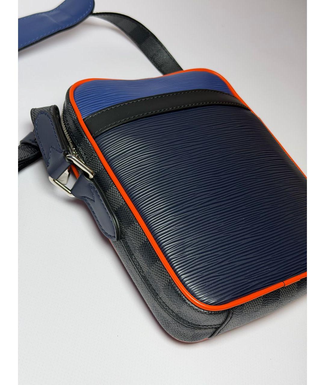 LOUIS VUITTON Темно-синяя кожаная сумка на плечо, фото 8