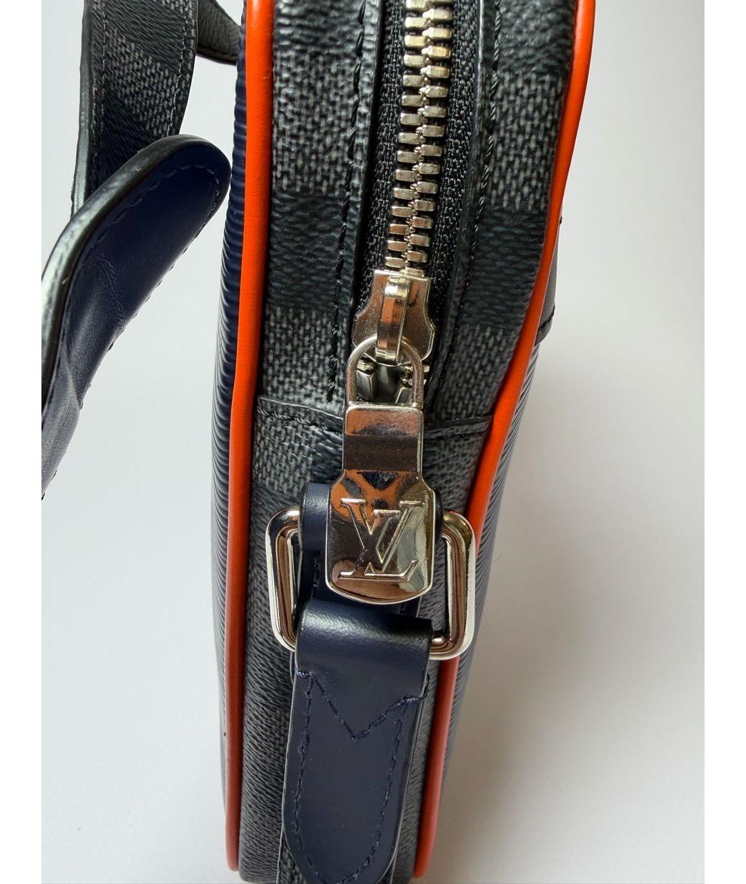 LOUIS VUITTON Темно-синяя кожаная сумка на плечо, фото 7