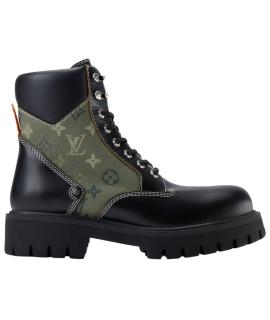 LOUIS VUITTON Высокие ботинки