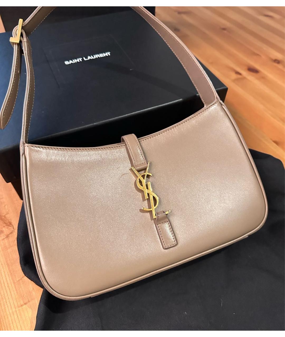 SAINT LAURENT Бежевая кожаная сумка через плечо, фото 3