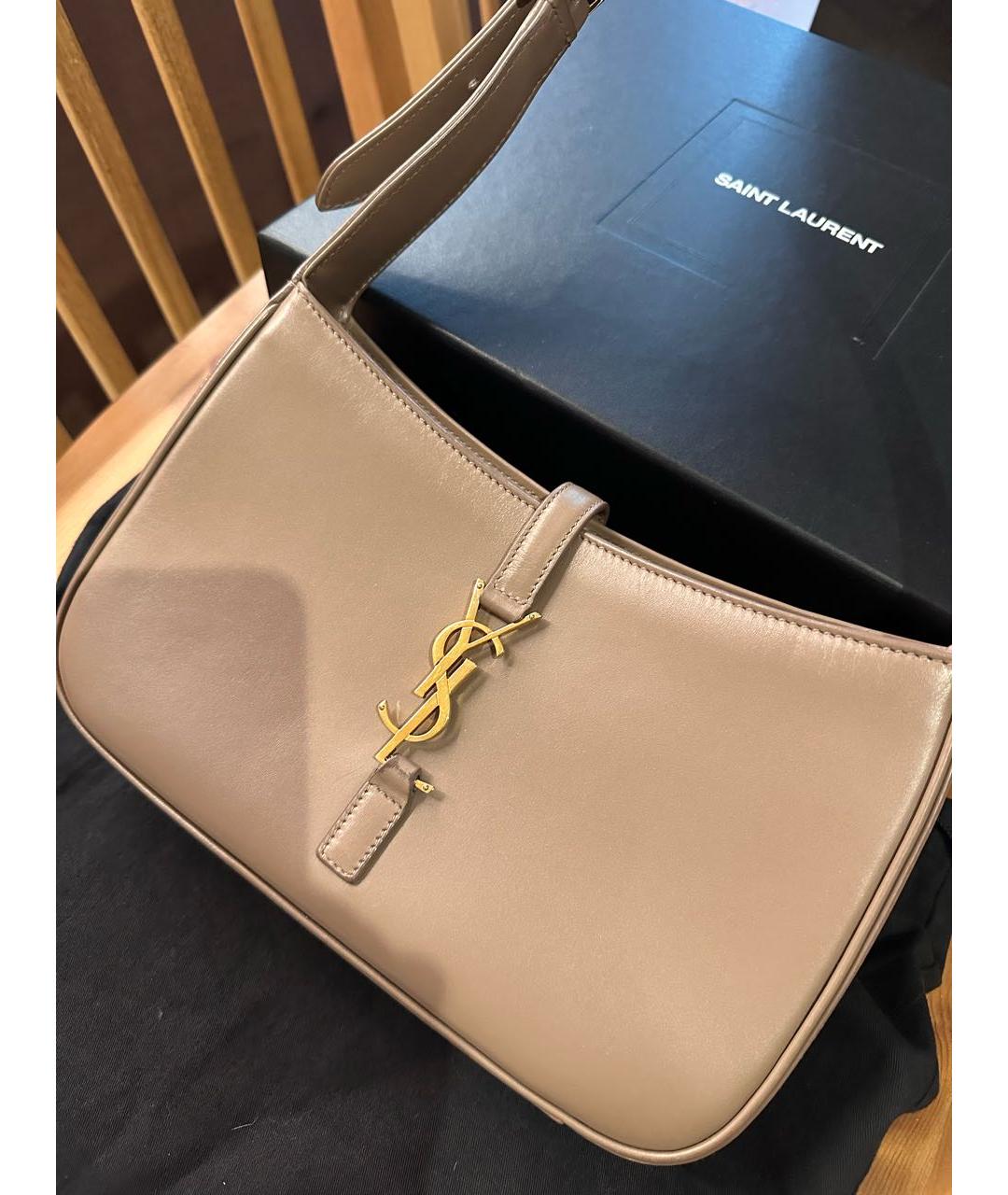 SAINT LAURENT Бежевая кожаная сумка через плечо, фото 2