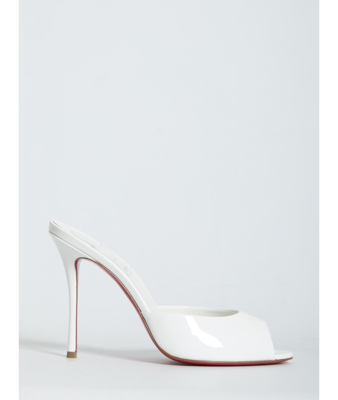 CHRISTIAN LOUBOUTIN Белые мюли из лакированной кожи, фото 6