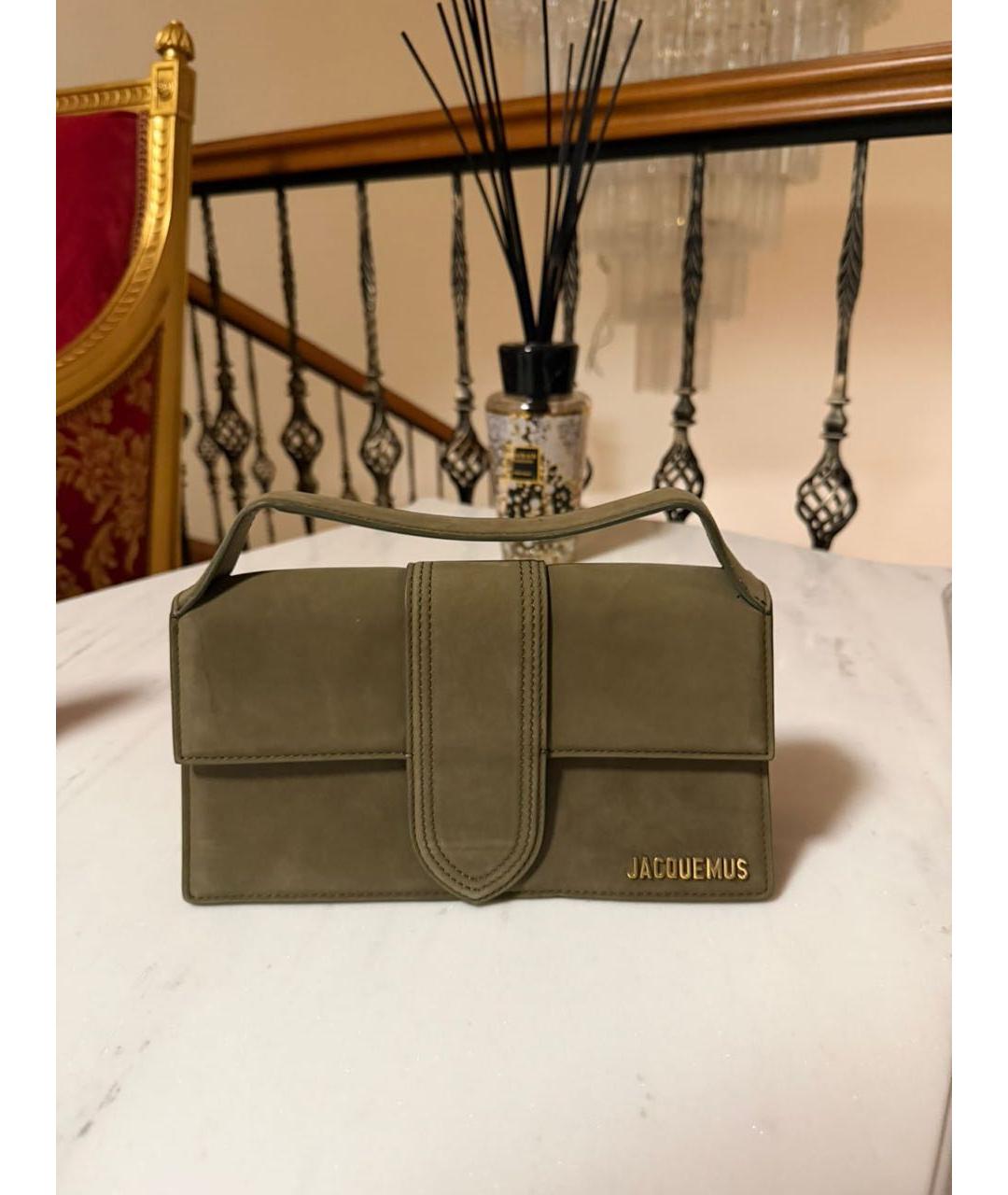 JACQUEMUS Хаки замшевая сумка с короткими ручками, фото 5