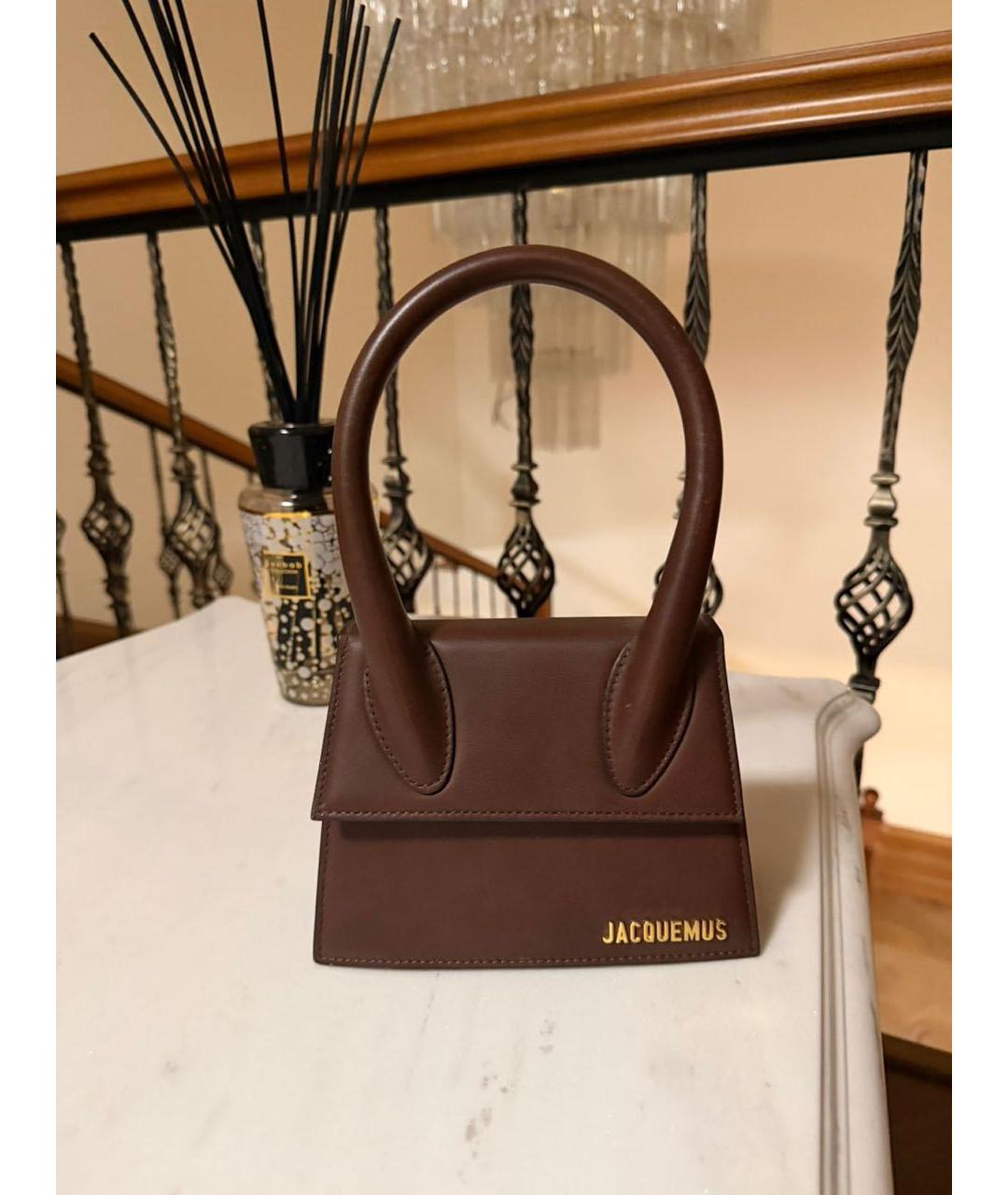 JACQUEMUS Коричневая кожаная сумка с короткими ручками, фото 2