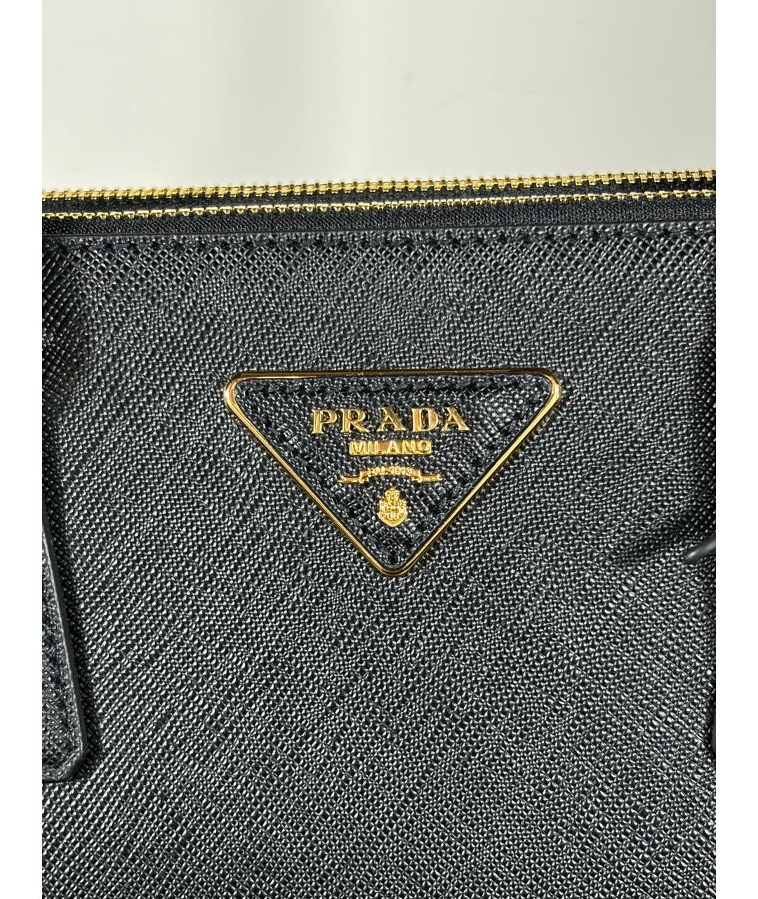 PRADA Черная кожаная сумка с короткими ручками, фото 5