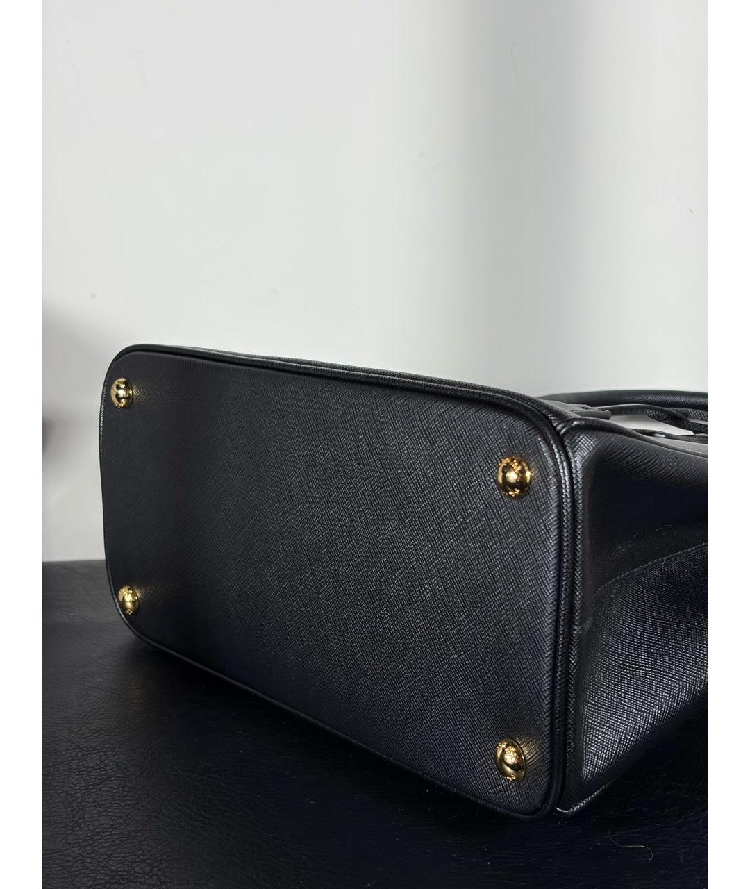 PRADA Черная кожаная сумка с короткими ручками, фото 6