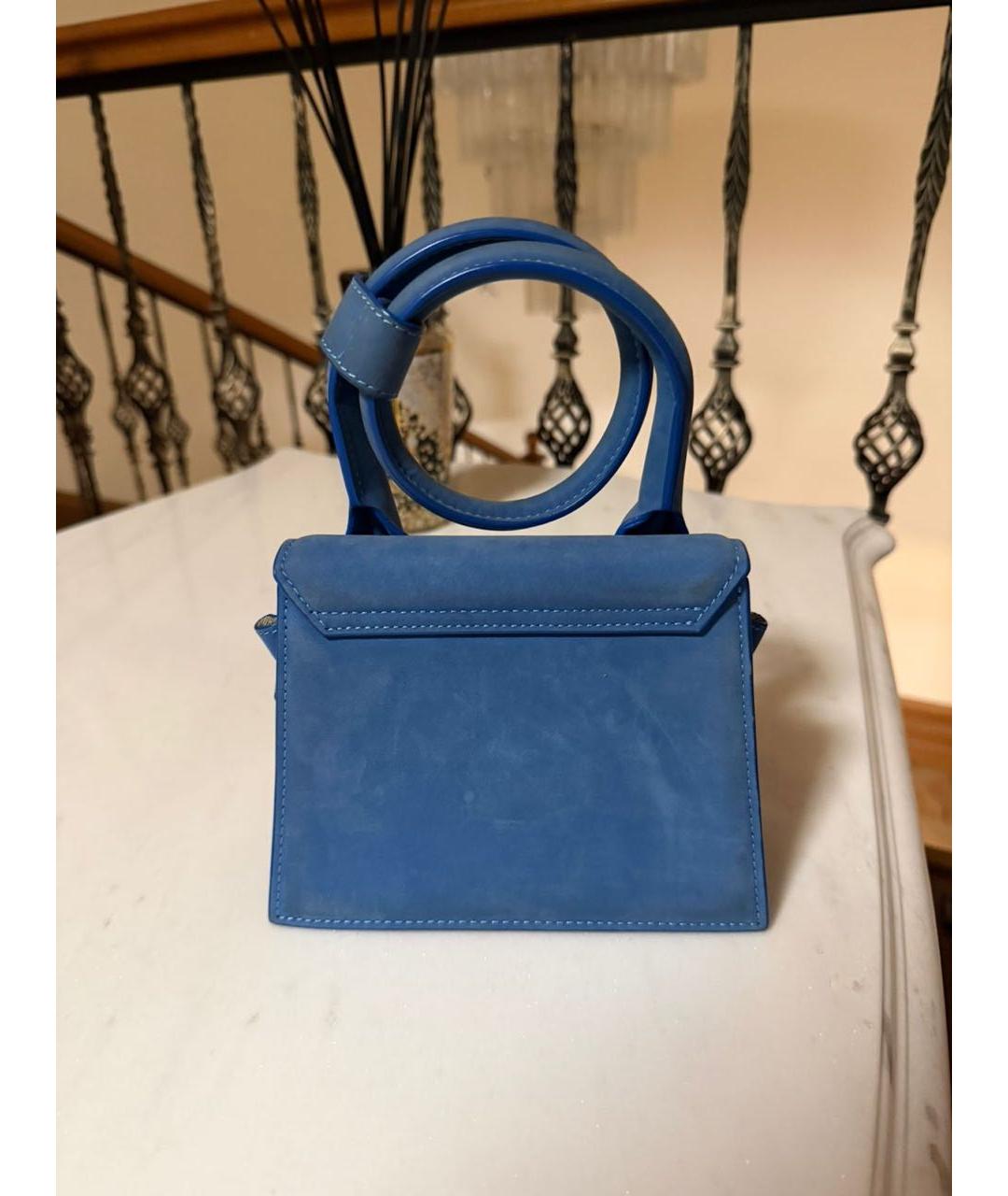 JACQUEMUS Голубая замшевая сумка с короткими ручками, фото 2