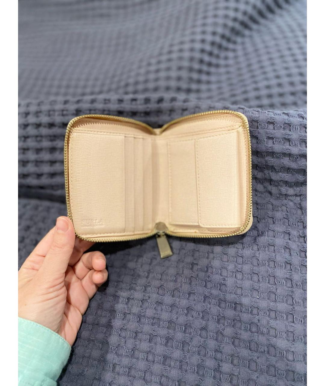 FURLA Бежевый кожаный кошелек, фото 2