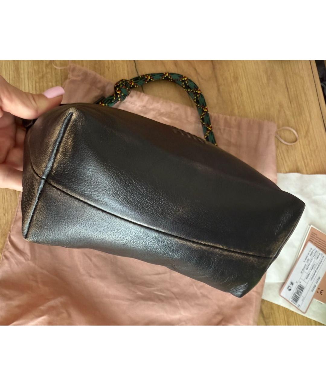 MIU MIU Коричневая кожаная сумка с короткими ручками, фото 3