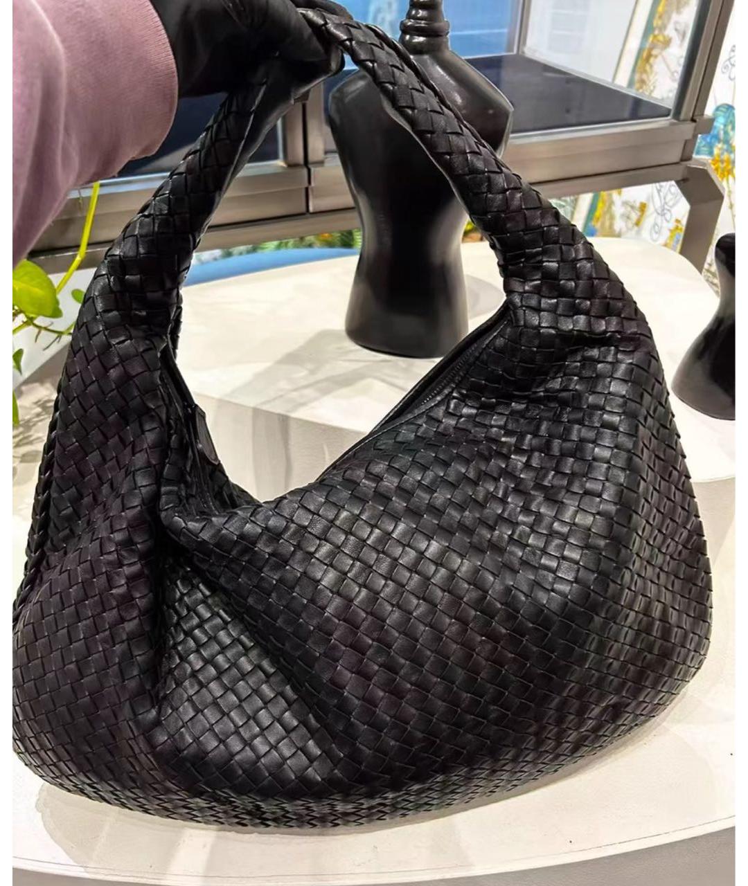 BOTTEGA VENETA Черная кожаная сумка через плечо, фото 3