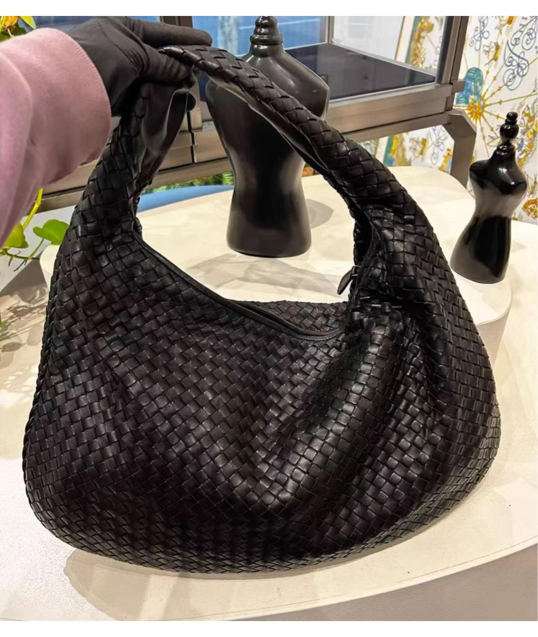BOTTEGA VENETA Черная кожаная сумка через плечо, фото 2
