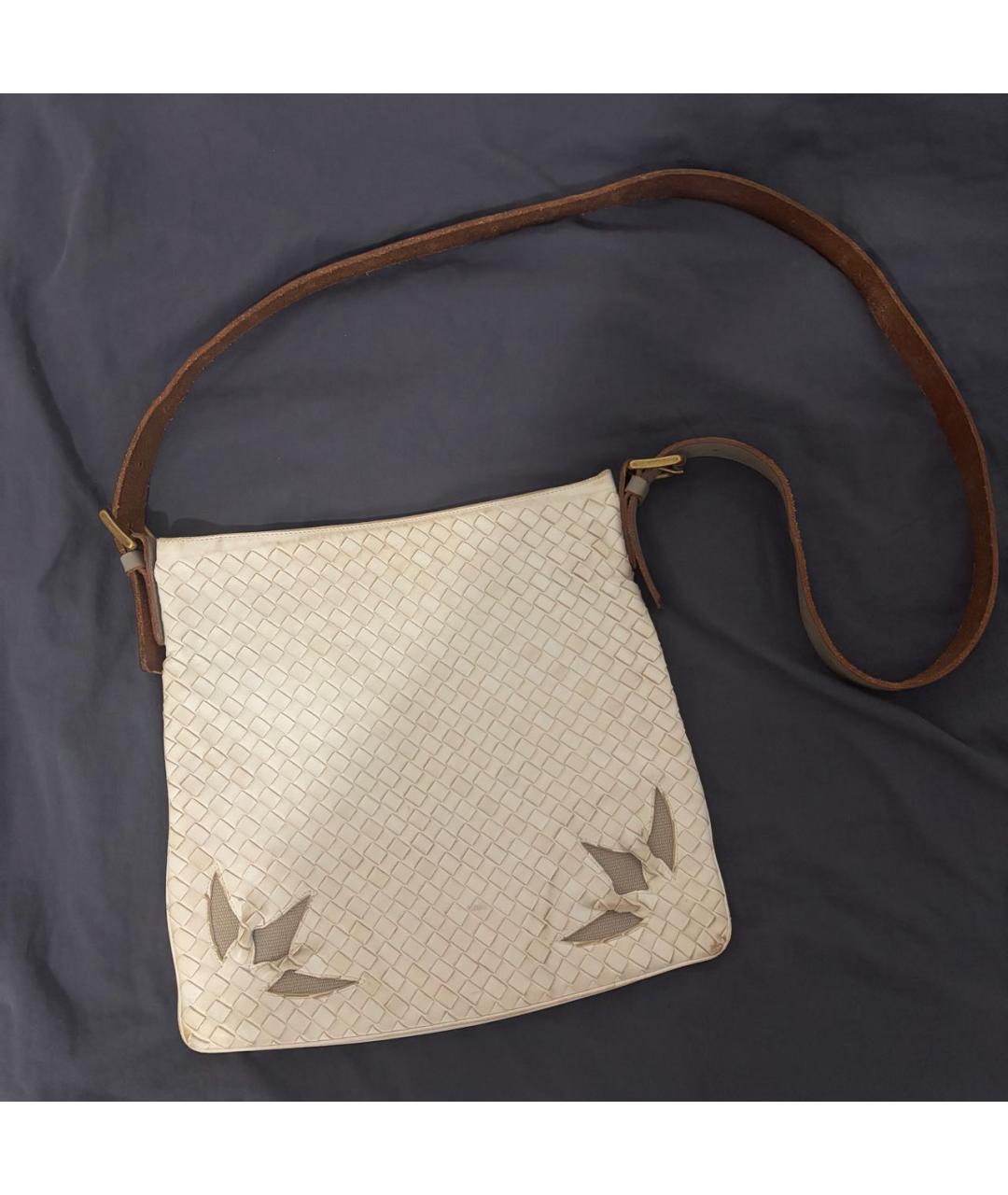 BOTTEGA VENETA Белая кожаная сумка на плечо, фото 2