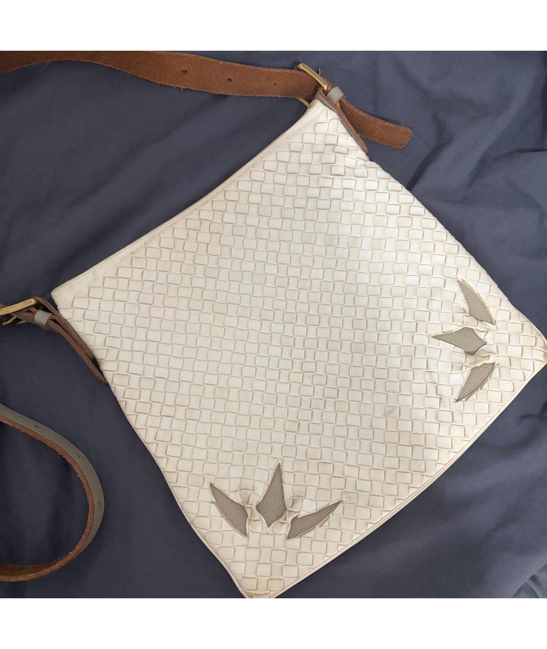 BOTTEGA VENETA Белая кожаная сумка на плечо, фото 3