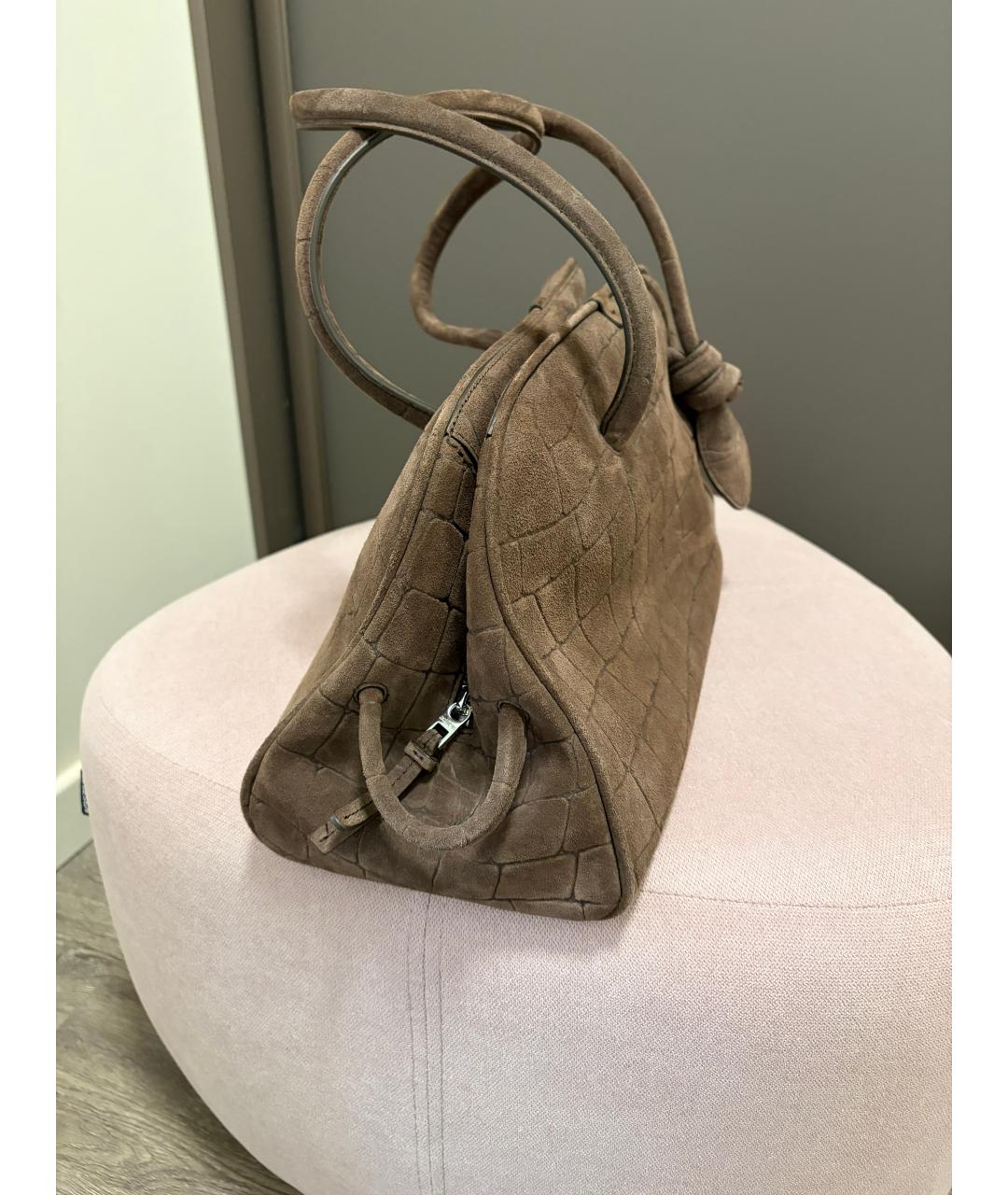 JACQUEMUS Коричневая замшевая сумка через плечо, фото 4