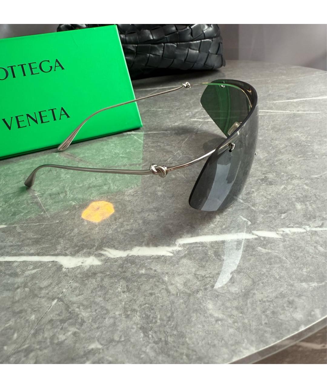 BOTTEGA VENETA Серебряные металлические солнцезащитные очки, фото 2