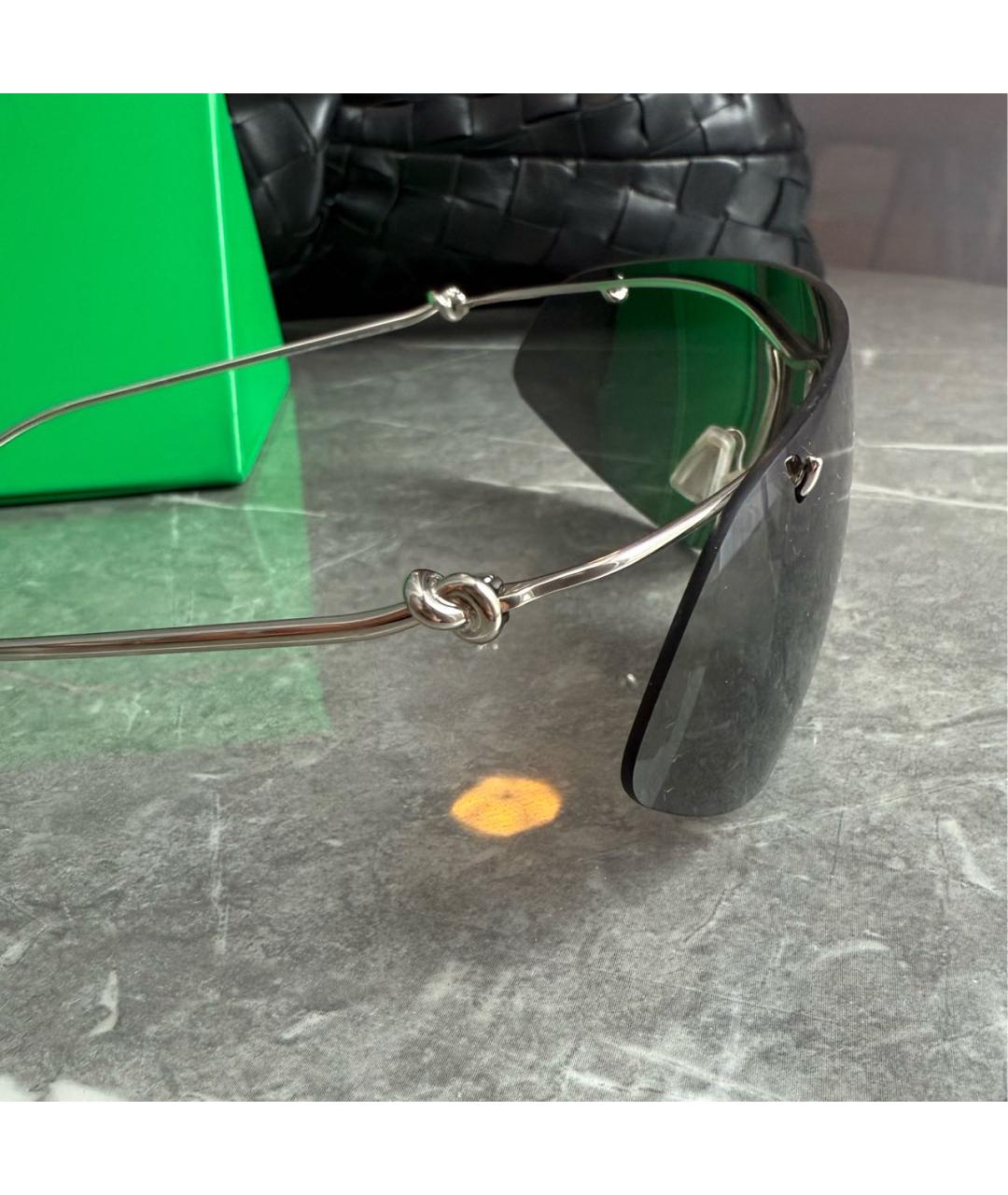 BOTTEGA VENETA Серебряные металлические солнцезащитные очки, фото 3