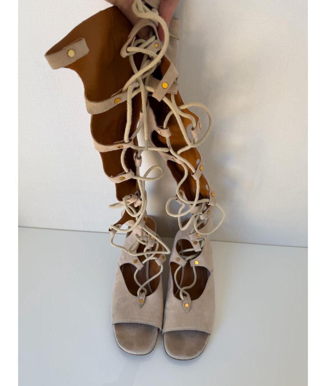 CHLOE Бежевые замшевые сандалии, фото 3