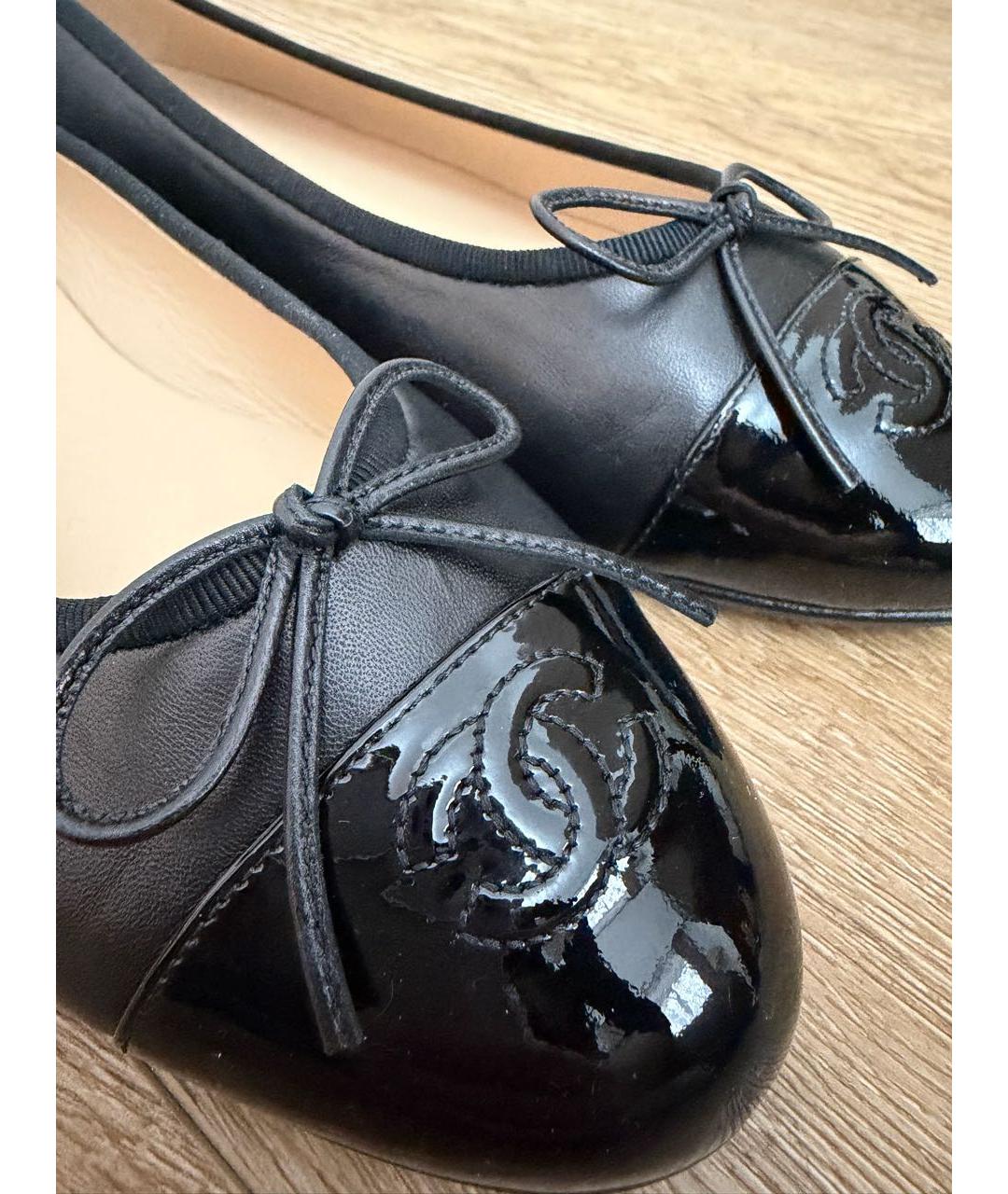 CHANEL Черные кожаные балетки, фото 6