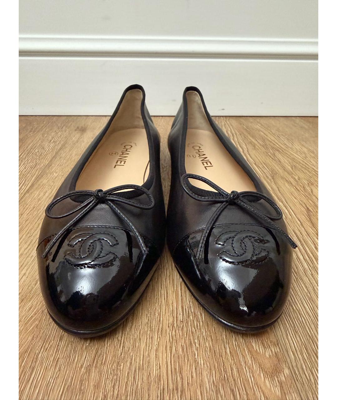 CHANEL Черные кожаные балетки, фото 2