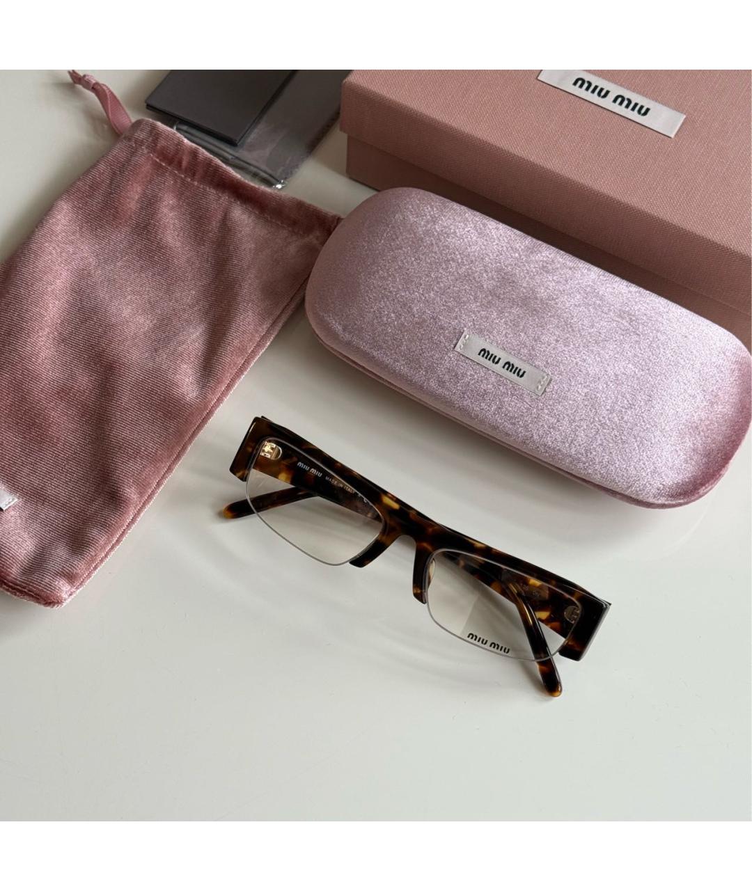 MIU MIU Коричневые пластиковые солнцезащитные очки, фото 2