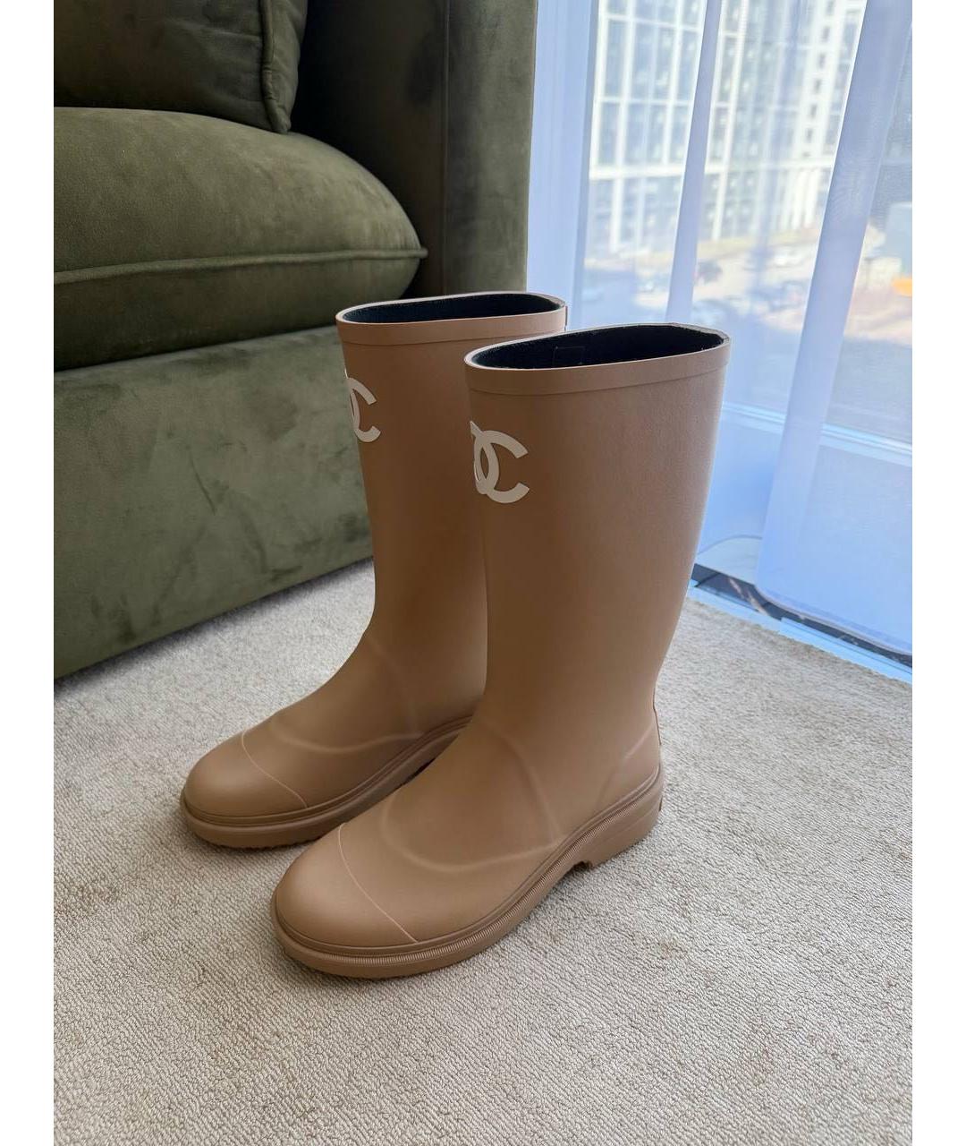 CHANEL Бежевые резиновые сапоги, фото 5