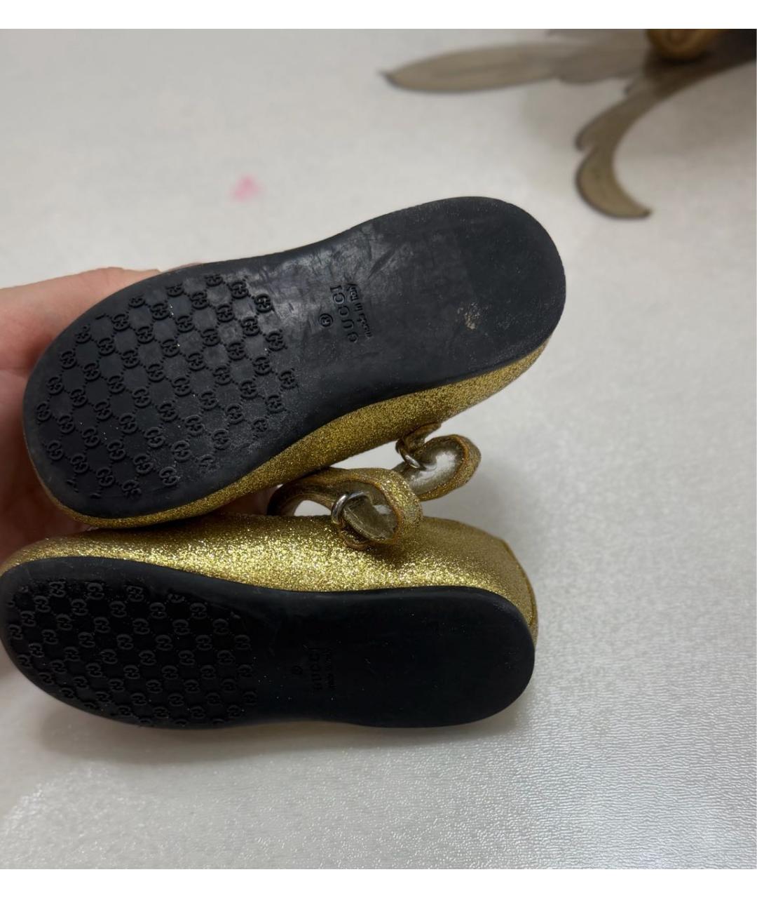 GUCCI Золотые балетки и туфли, фото 3