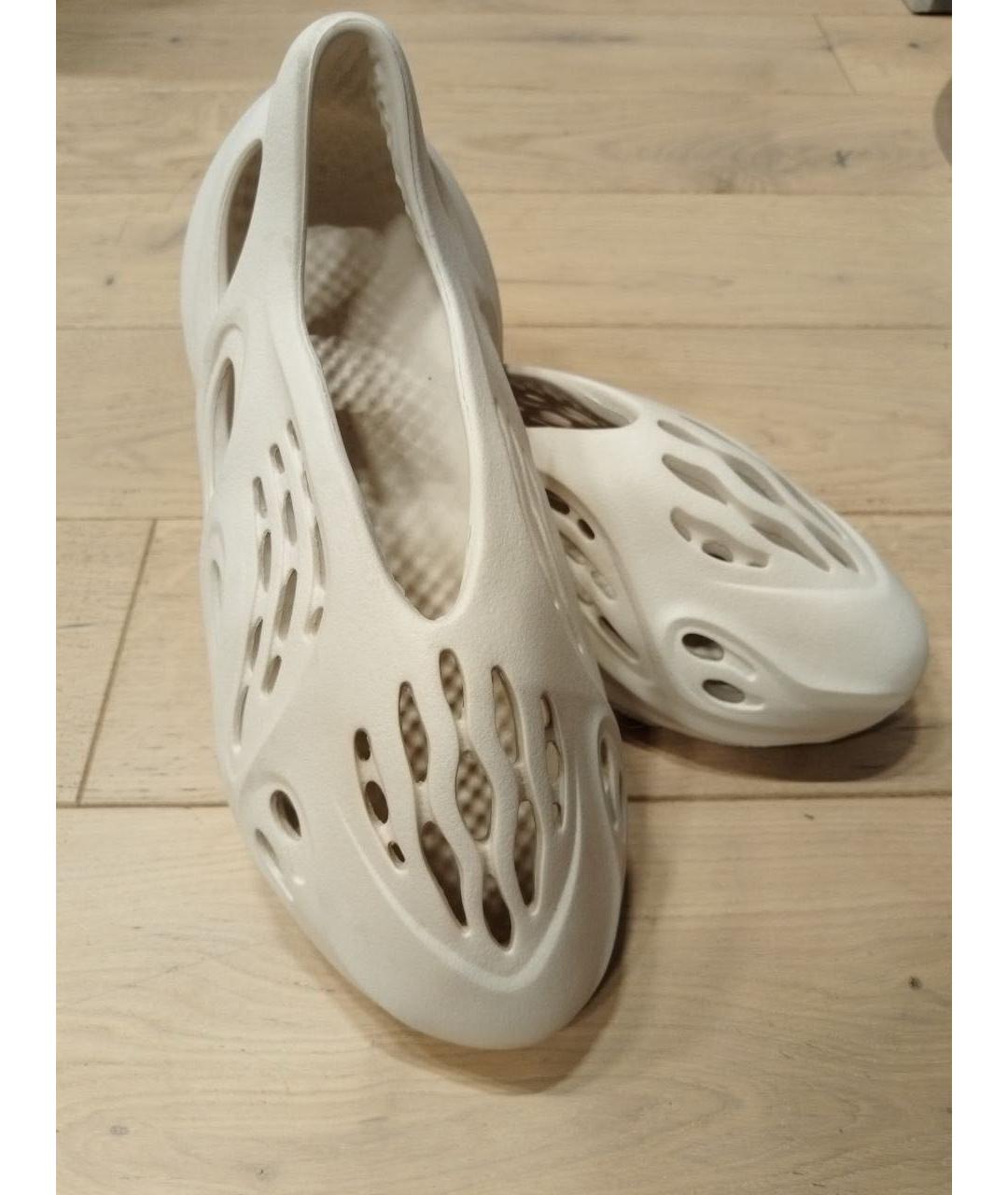 ADIDAS YEEZY Белые резиновые шлепанцы, фото 2