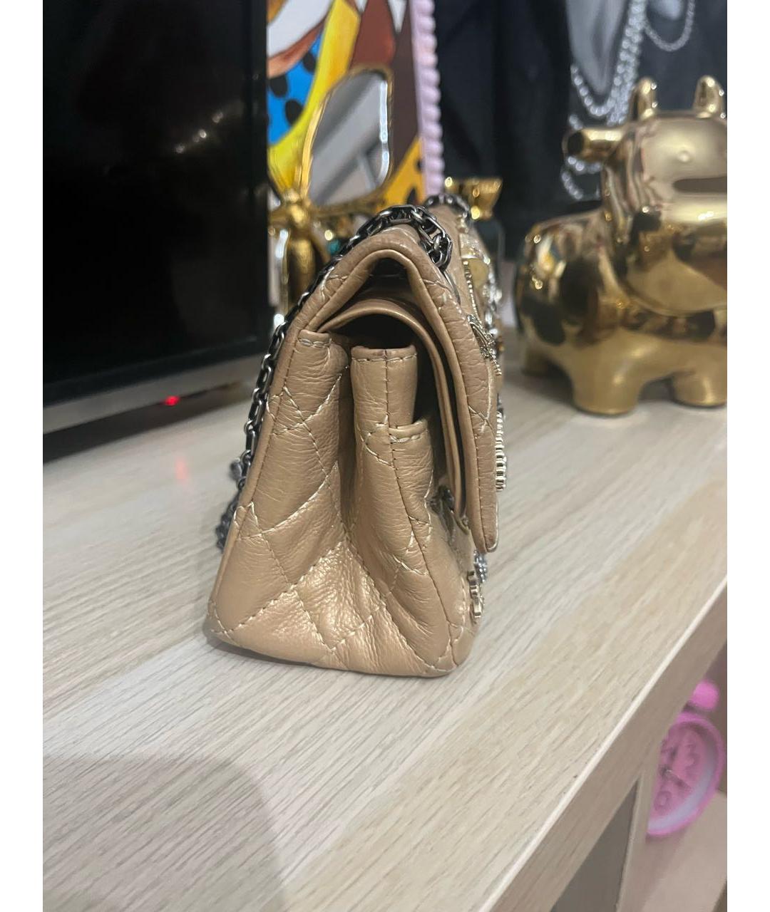 CHANEL Бежевая кожаная сумка через плечо, фото 2