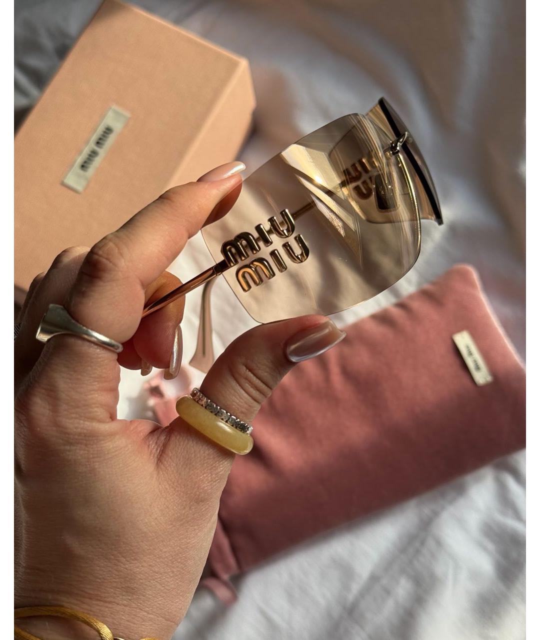 MIU MIU Золотые металлические солнцезащитные очки, фото 2